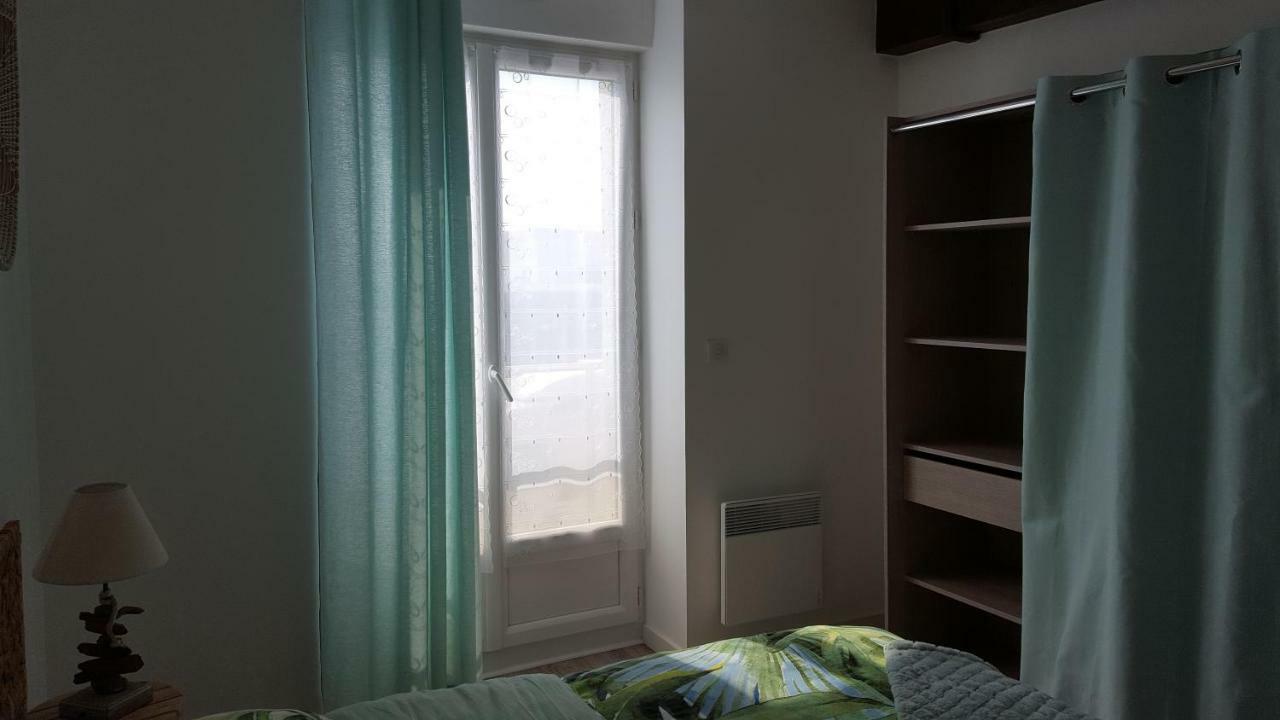 Au Bout Du Port Apartment Guilvinec Exterior photo